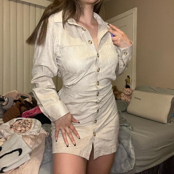 Button down collar dress - Picture 2 of 4